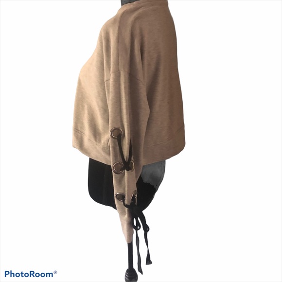 NWT Cupio Lace up sleeve crop sweatshirt XS - Picture 3 of 11